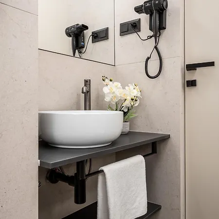 Pileckiego 59 & Parking By Perfect 422 & 357 *