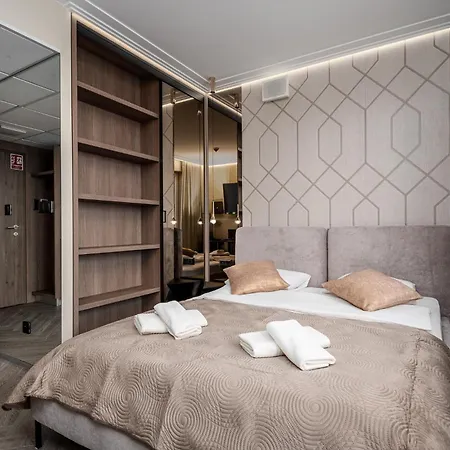 Pileckiego 59 & Parking By Perfect 422 & 357 Varşova