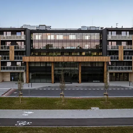 Pileckiego 59 & Parking By Perfect 422 & 357 Lägenhet