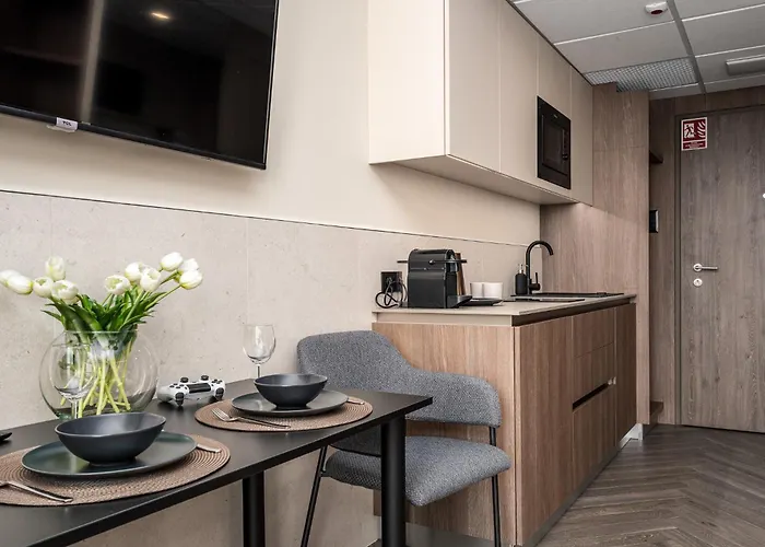 Pileckiego 59 & Parking By Perfect 422 & 357 *