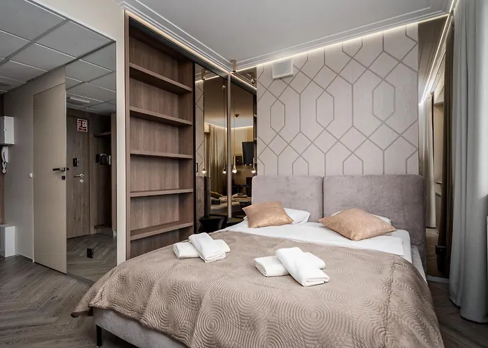 Pileckiego 59 & Parking By Perfect 422 & 357 Varsóvia