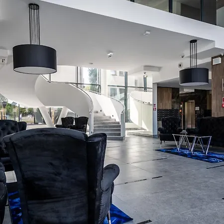 Appartamento Pileckiego 59 & Parking By Perfect 422 & 357 *