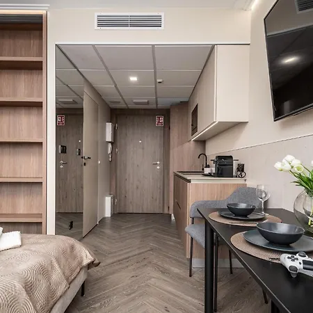 Appartamento Pileckiego 59 & Parking By Perfect 422 & 357